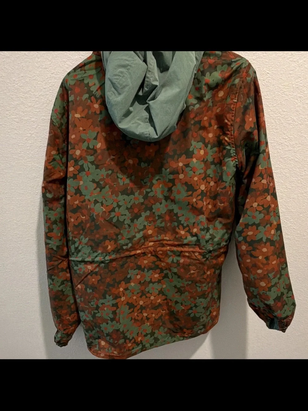 Round Two Green Hooded Jacket with Orange Floral Lining Size Medium Unisex